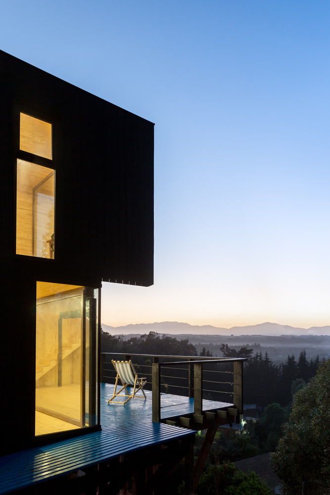 Casa Chica Ritoque — vivienda compacta 60 m² con vista al Pacífico, panel SIP